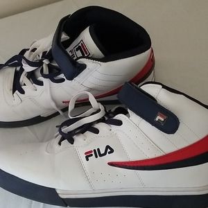 Gently worn men's Fila sneakers
